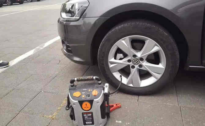 台山汽车搭电案例